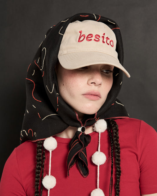 Gorra Besito Crudo